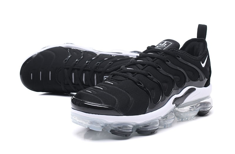 Nike Air VaporMax Plus TN Overbranding Black