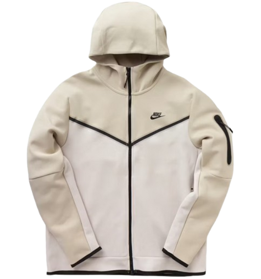 Nike tech
