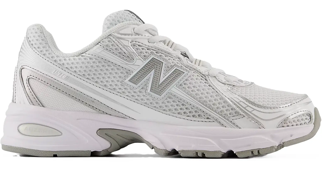New Balance 740