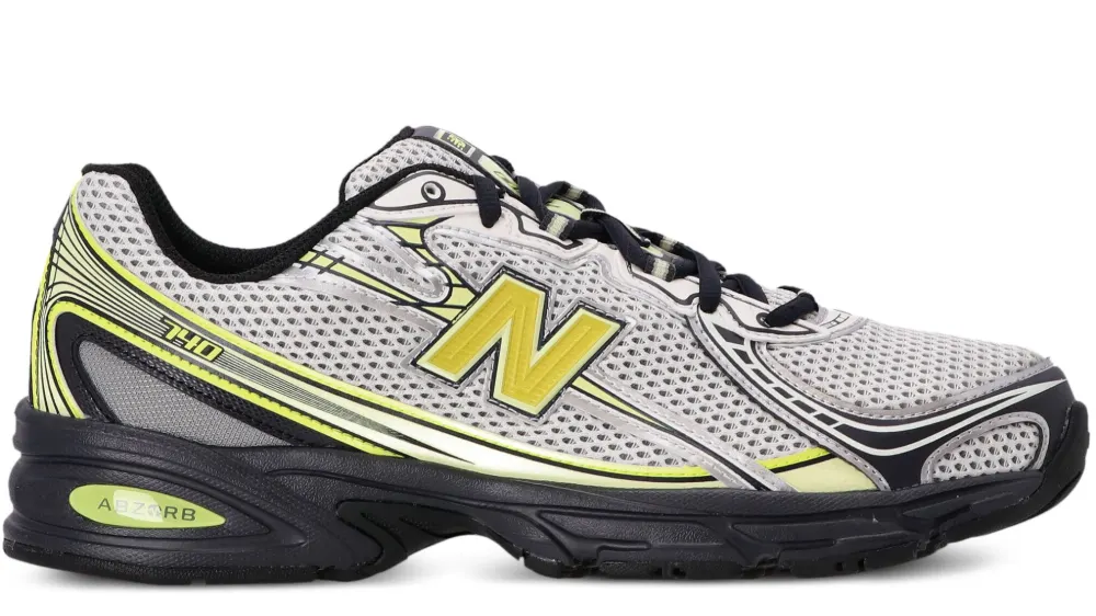 New Balance 740