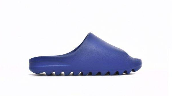 Yeezy Slide