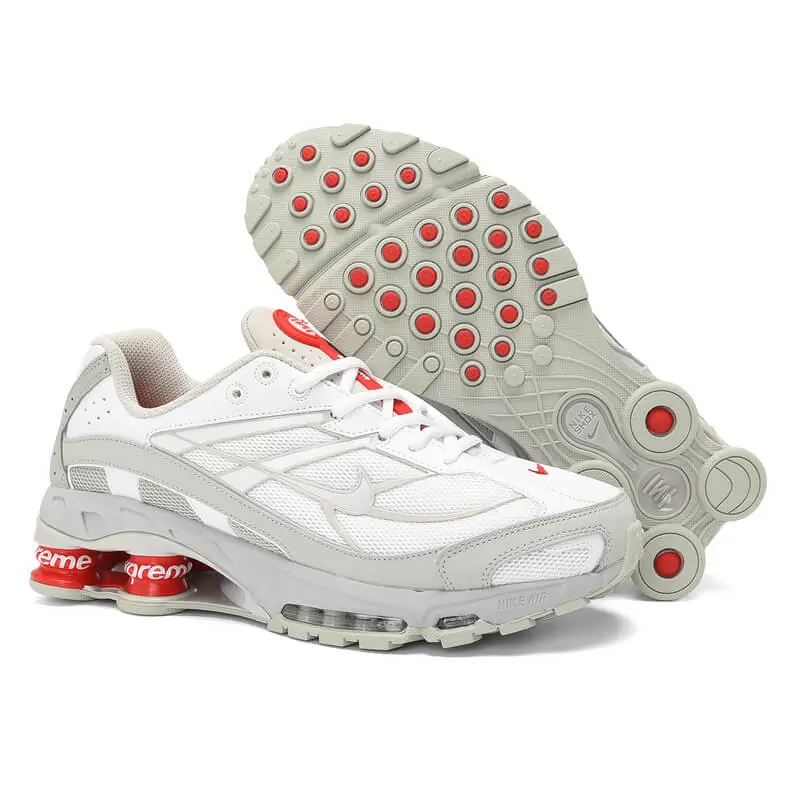 Nike Shox Ride 2 SP Supreme in white