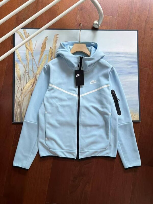 Nike tech Azul con blanco