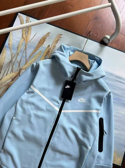 Nike tech Azul con blanco