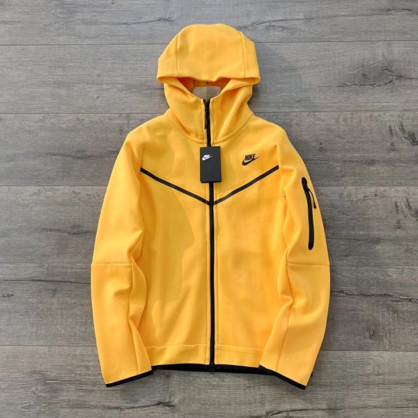 Nike tech Amarillo