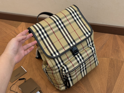 Burberry Men's Crossbody Leather Bag