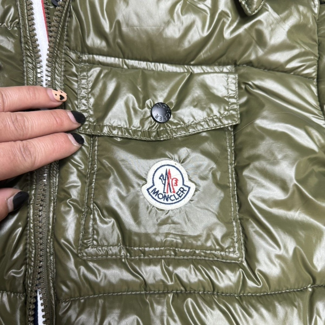 Moncler Montbeliard Down Jacket green
