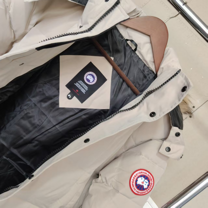 Canada Goose Wyndham Parka "Beige"