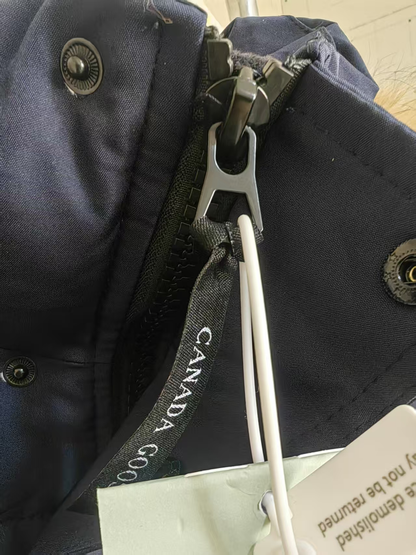 Canada Goose Wyndham Parka "Blue"
