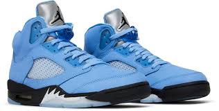 Nike Air Jordan 5 Retro UNC