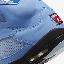 Nike Air Jordan 5 Retro UNC